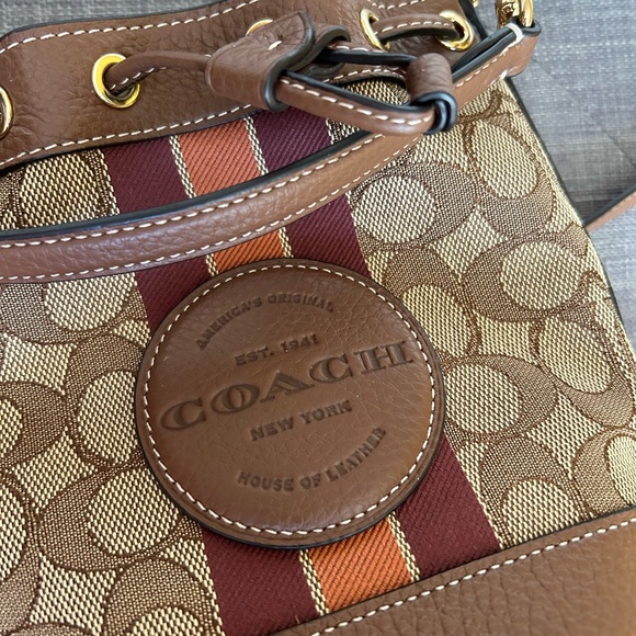 New Coach brown mini bucket bag 😍 - Picture 2 of 9
